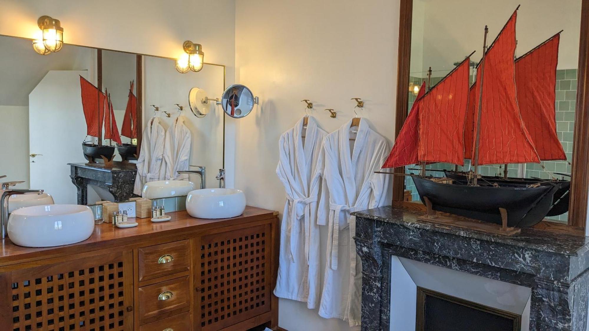 Manoir De Truhelin, A 2 Pas Du Golfe Du Morbihan Arradon Room photo